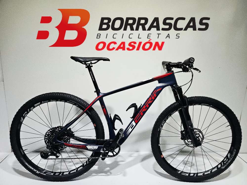 Berria Bravo - M