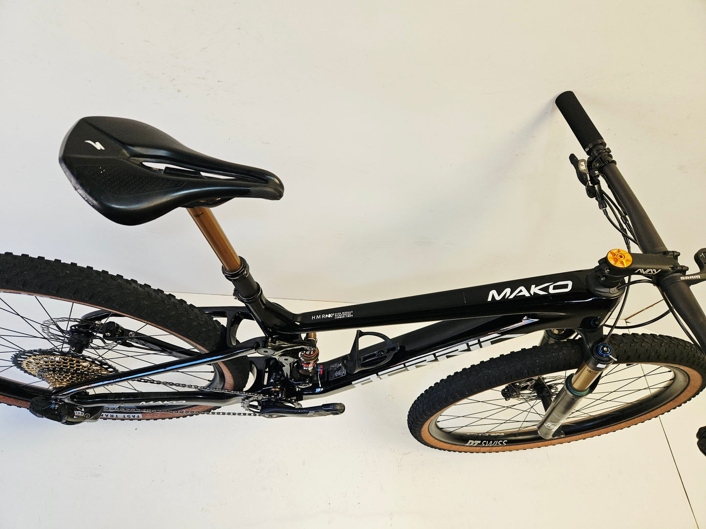Berria Mako - M